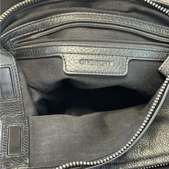 Givenchy pandora leather backpack - Picture 3 of 8